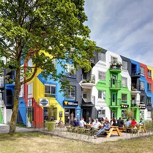 Hotel Zuid Oost Heesterveld / Zoh, Amsterdam