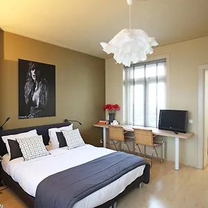 Bed & Breakfast Canal, Amsterdam