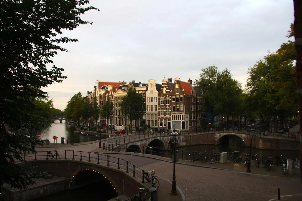 B&B Blossom Amsterdam 2*,